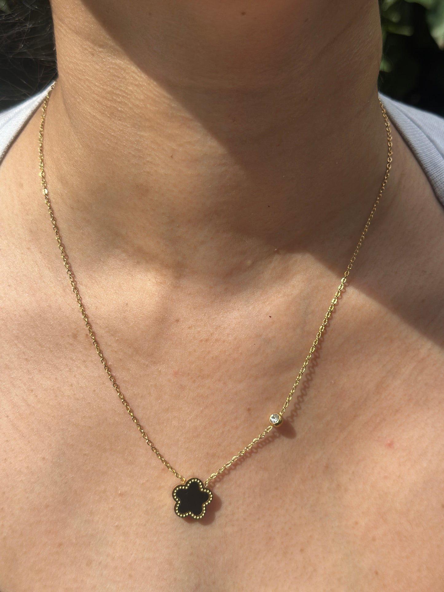 Petal Lustre Necklace (40 + 5 cm)